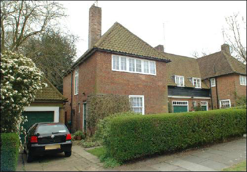 32 Southway